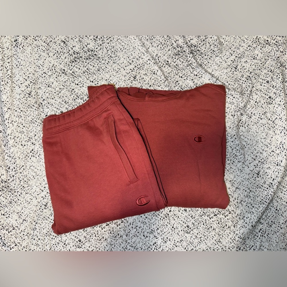 Women’s Champion matching set